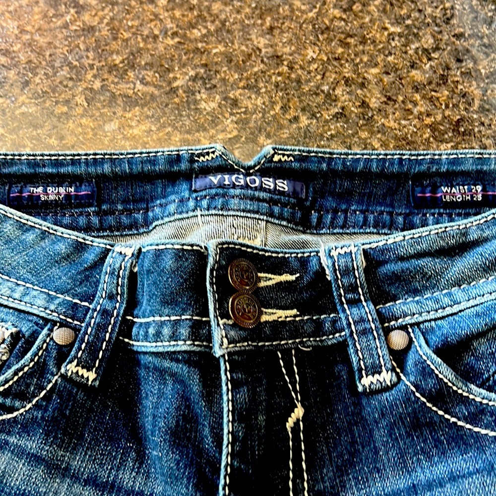 Vigoss Capris.  Size 29/25.  They are Skinny fit.